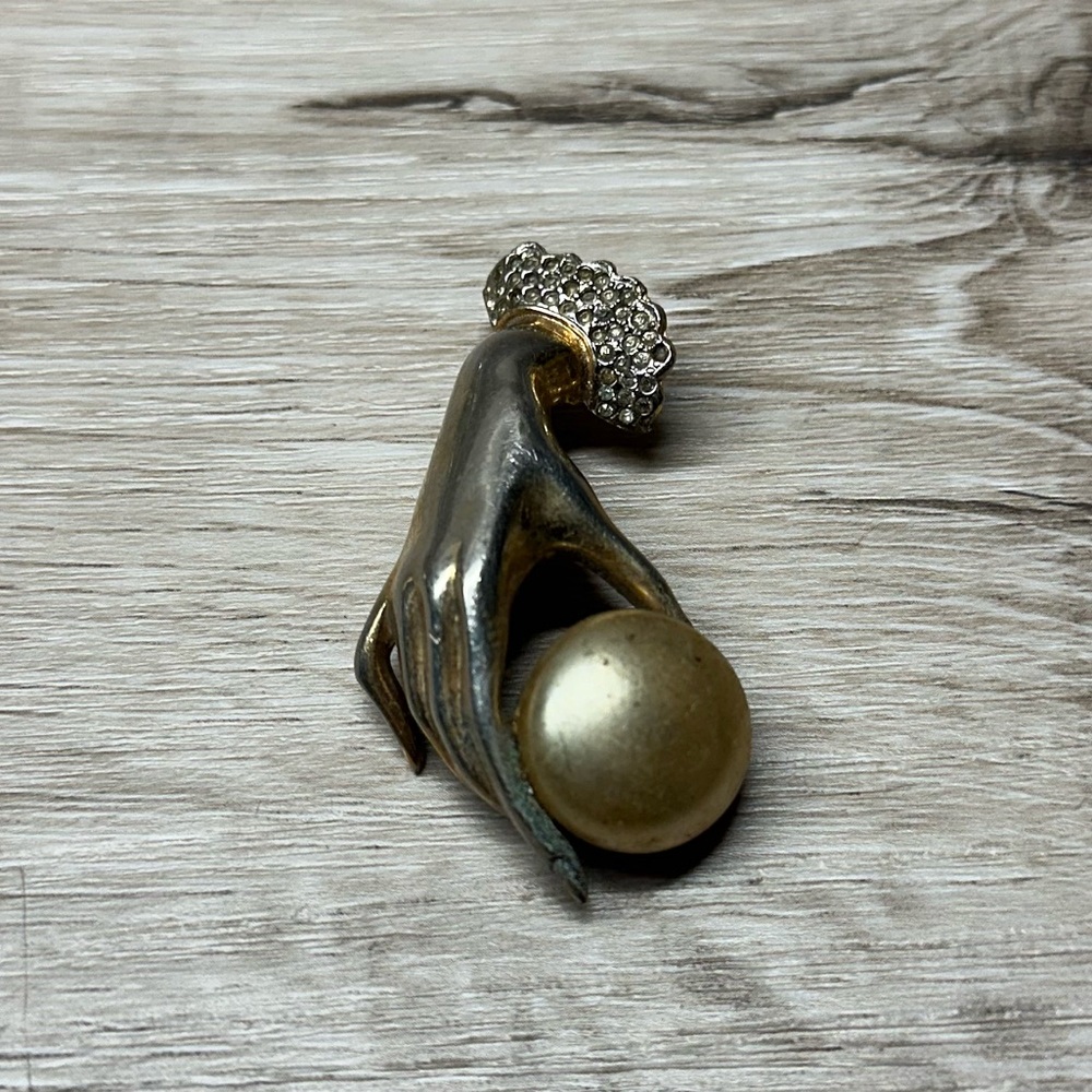 Vintage Gold and Silver Toned Brooch